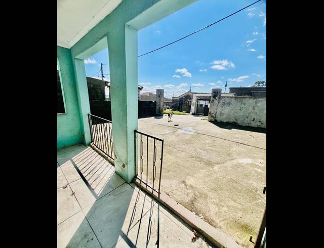 4 BEDROOM HOUSE FOR SALE IN FOLWENI